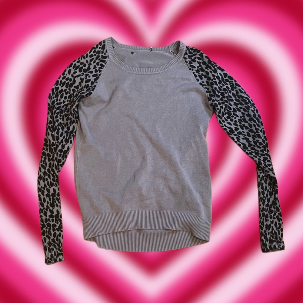 Y2K sweater